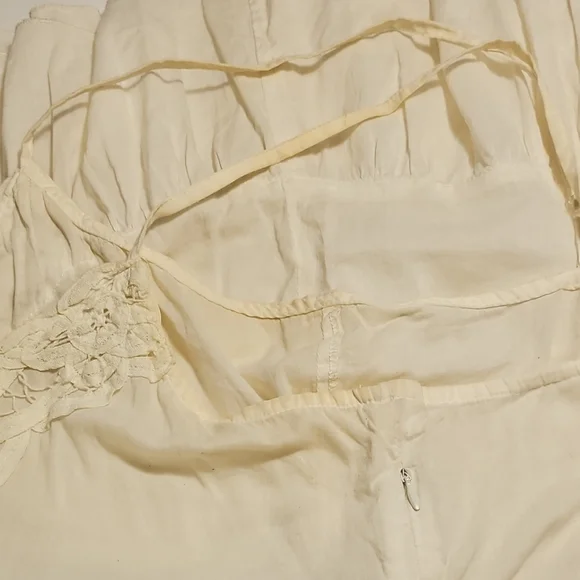 Lace Trim Cream Cami Top - Picture 5 of 5